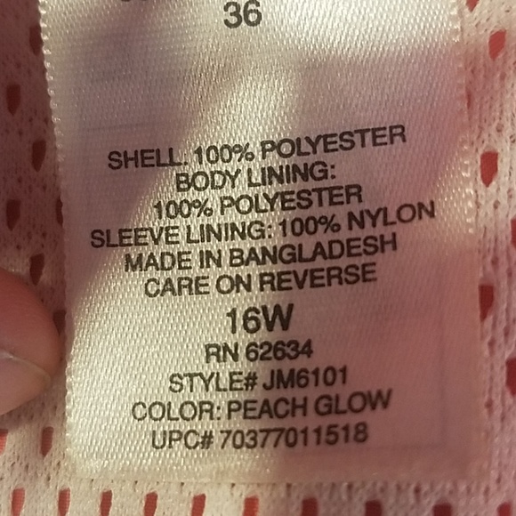 Peach Wind Breaker! - Picture 4 of 4